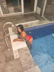 Chica busca chico en Alicante: 