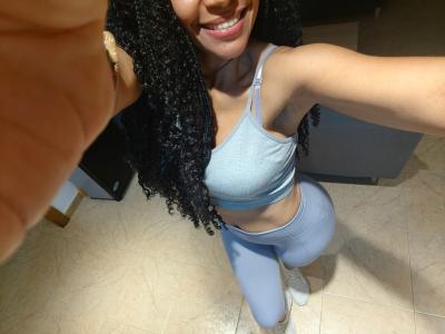 674832819: Chica busca chico en Navarra