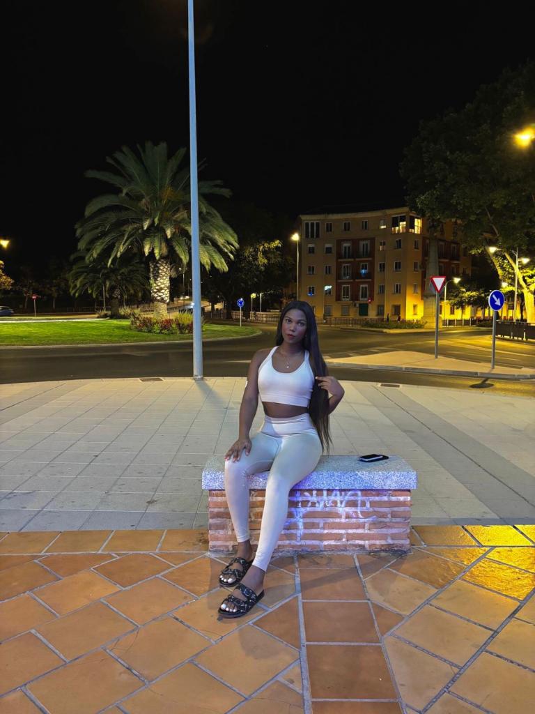 Transexual en La Rioja: Transexuales y Travestis