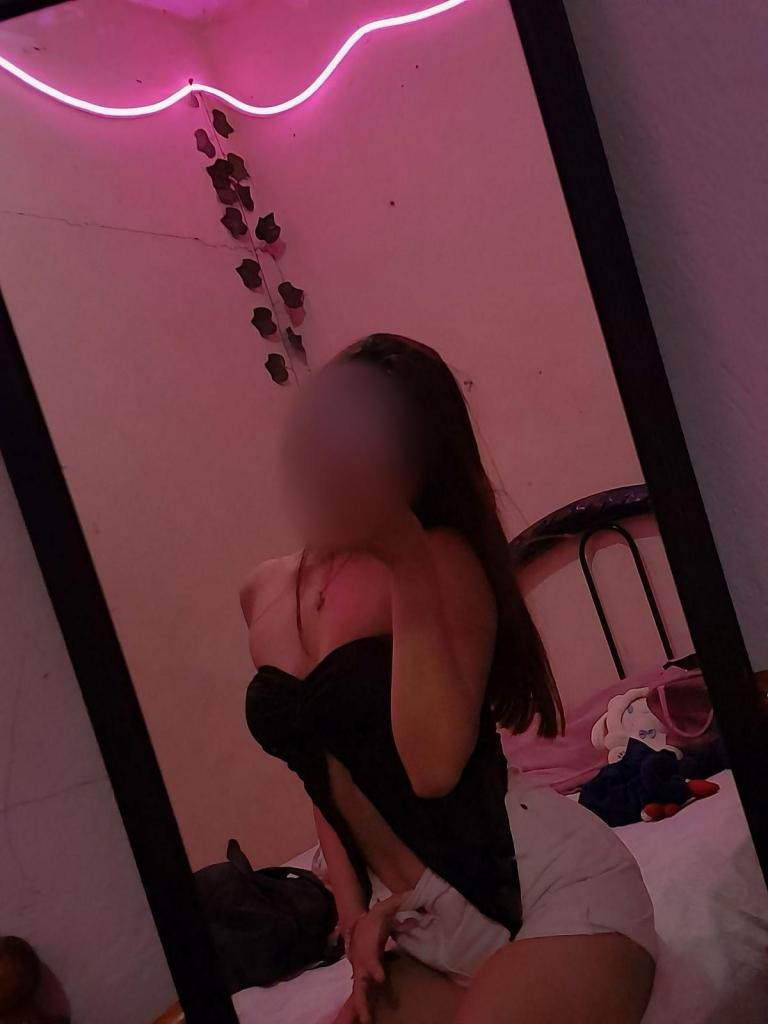 614656957: Chica busca chico en Madrid
