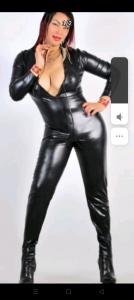 643060299: Chica busca chico en Barcelona