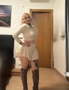 613643673: Chica busca chico en Madrid
