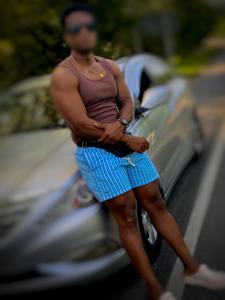 623557158: Chico busca chica en Barcelona