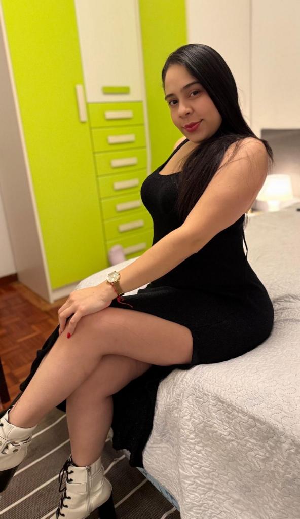 Chica busca chico en Granada: 