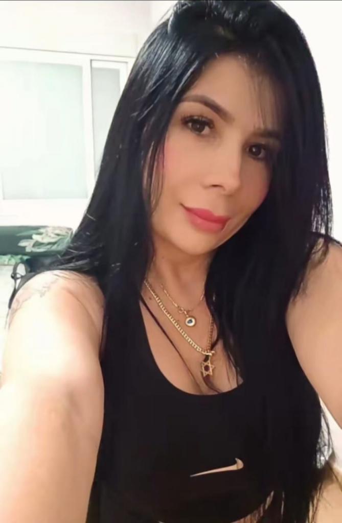 Chica busca chico en Almería: 