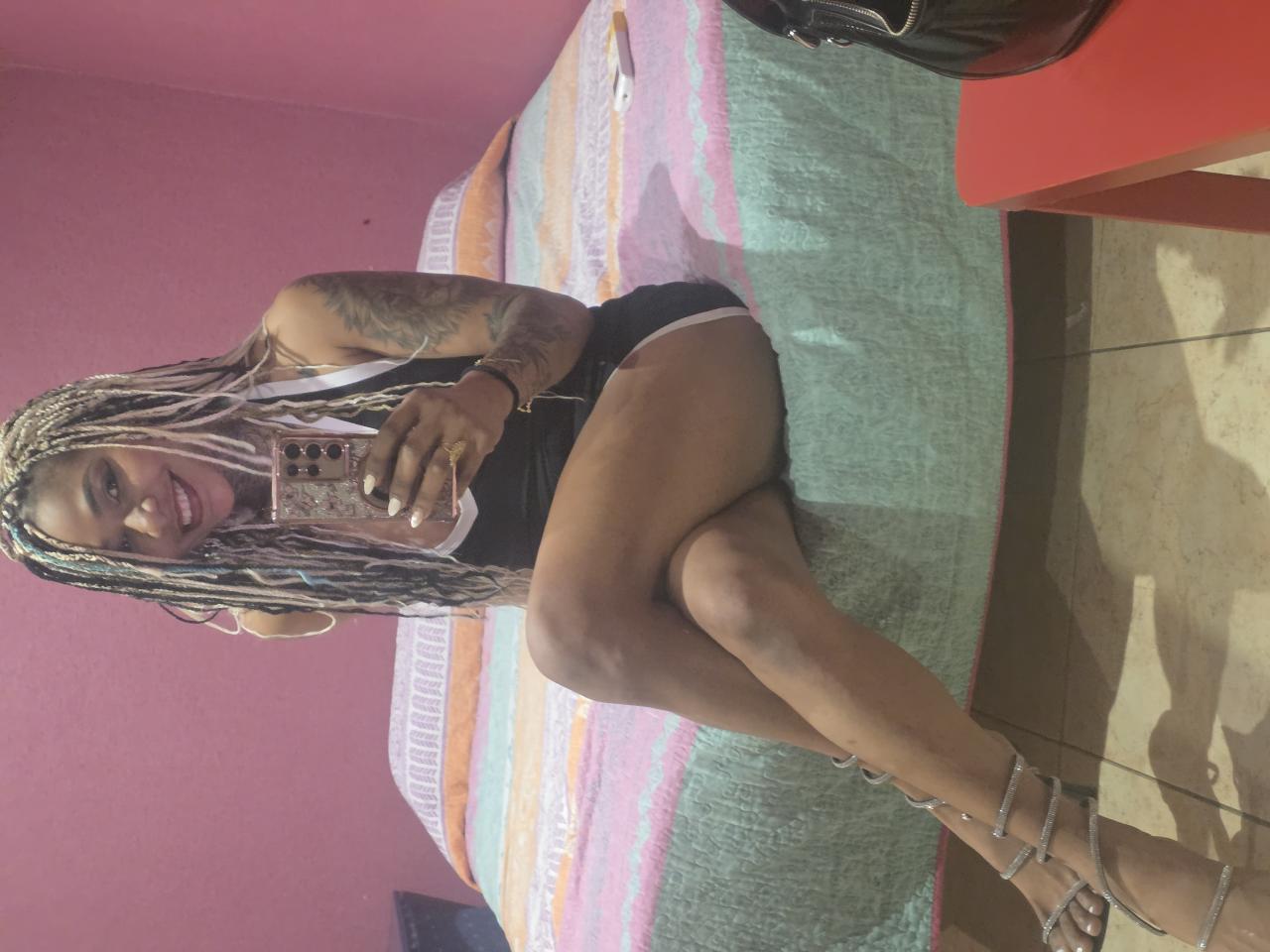 Chica busca chico en Ibiza: 