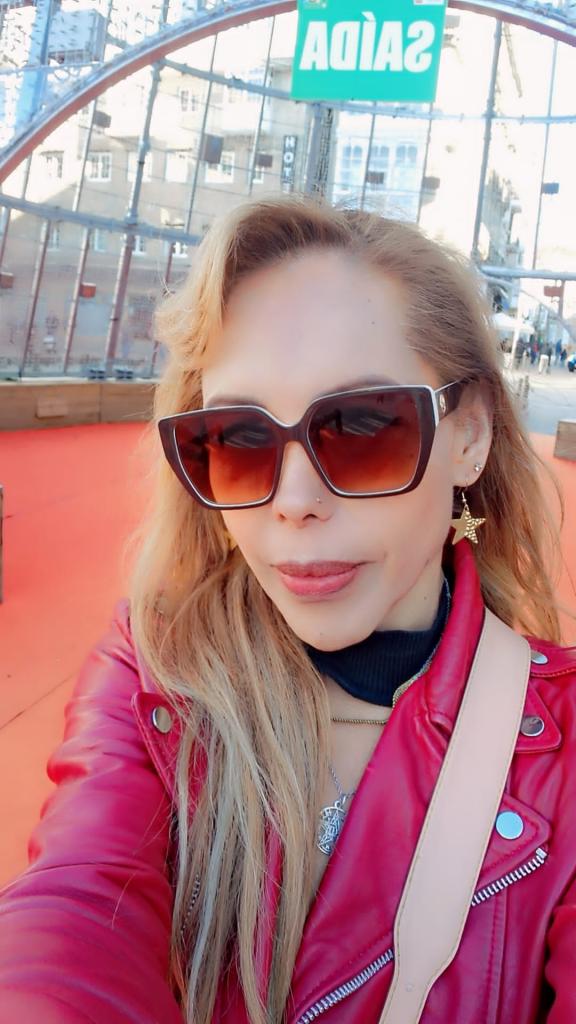 644663257: Transexual en Pontevedra