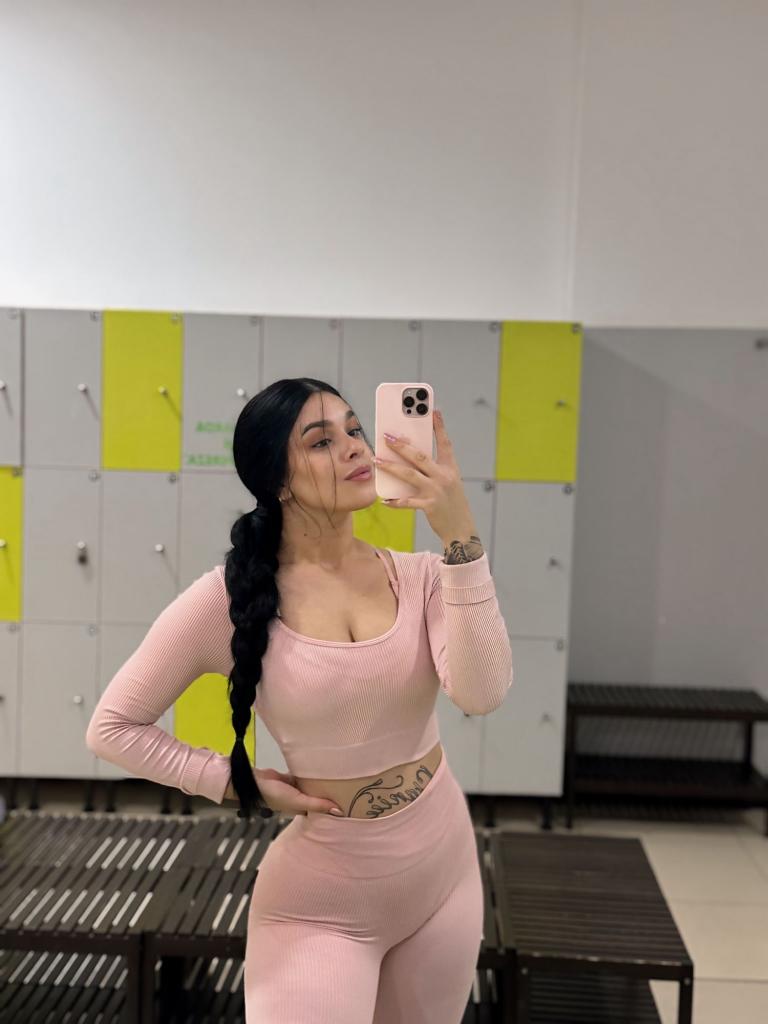 Chica busca chico en Cádiz: 