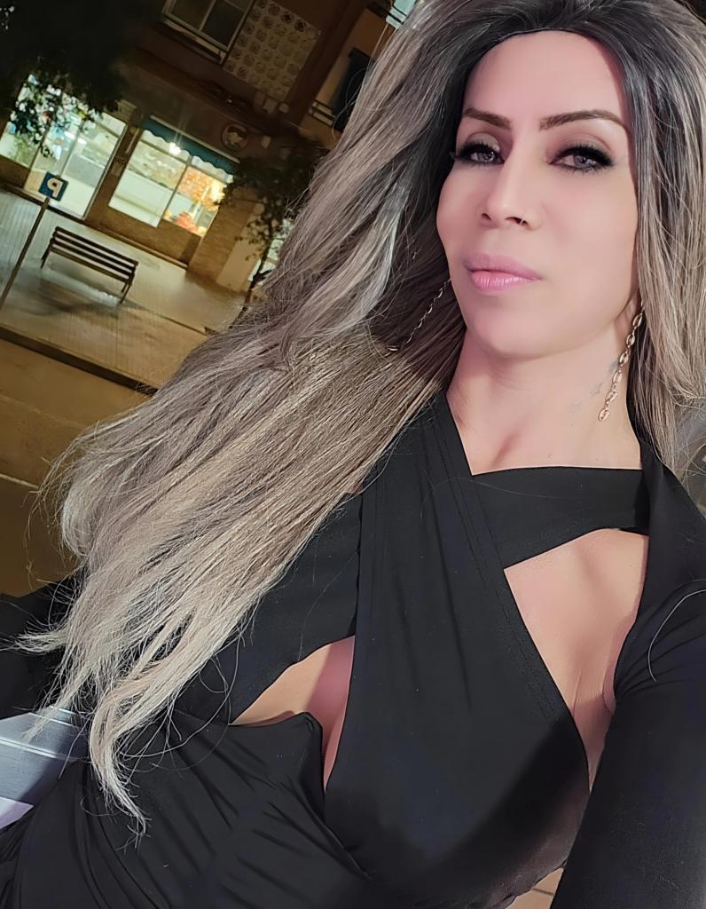631825988: Travesti en Valencia