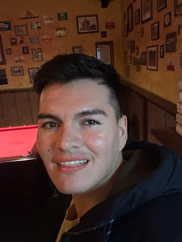 Chico busca chica en León: 