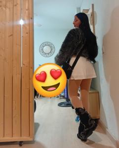 722238917: Chica busca chico en Cáceres