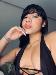 656371417: Chica busca chico en Barcelona