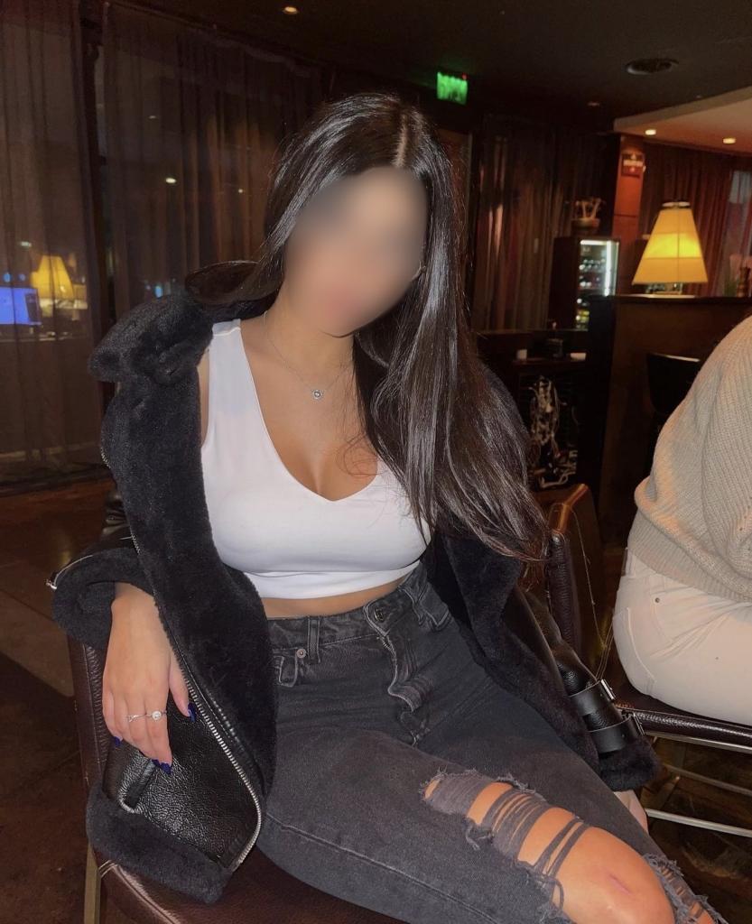 Chica busca chico en Murcia: Chica busca chico