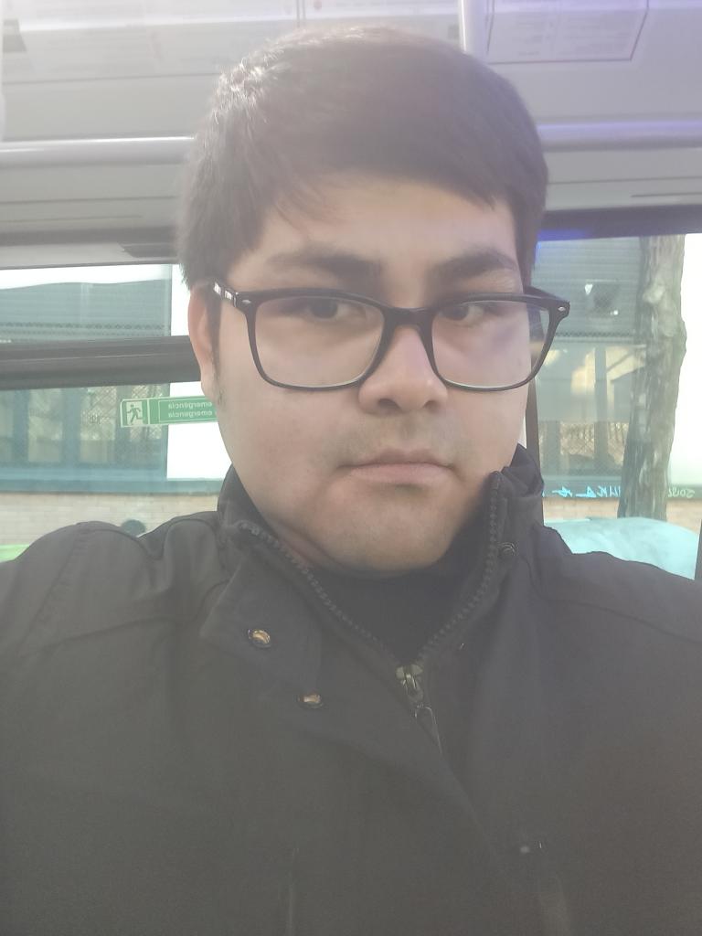 674265641: Chico busca chica en Barcelona