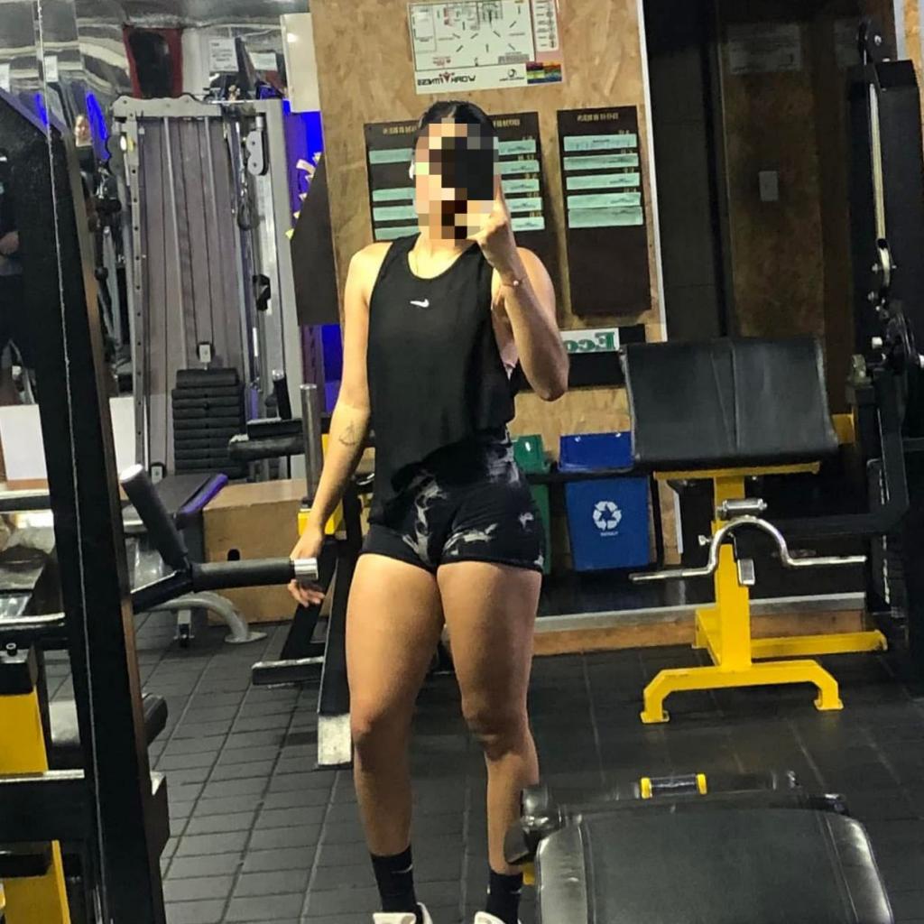 637973169: Chica busca chico en La Coruña