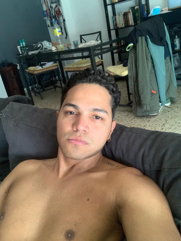 Chico busca chica en Tenerife: 