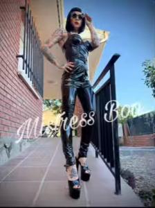 613766179: Chica busca chico en Madrid