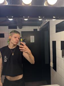 646379543: Chico busca chica en Barcelona