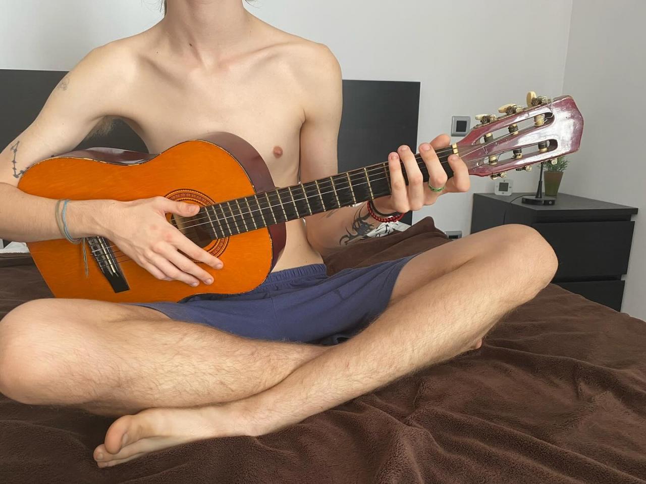 Chico busca chica en Las Palmas: 