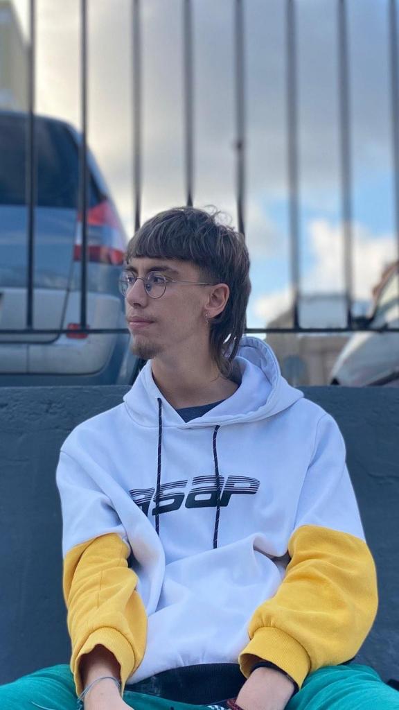 Chico busca chica en Las Palmas: 