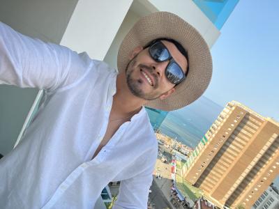 Chico busca chica en Lérida: 