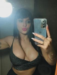 641382429: Chica busca chico en Valencia
