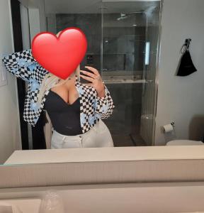 Chica busca chico en Tenerife: 