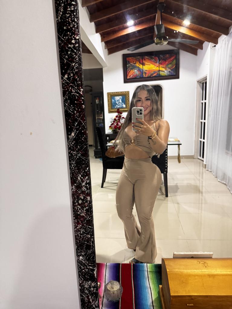 634372780: Chica busca chico en Lugo