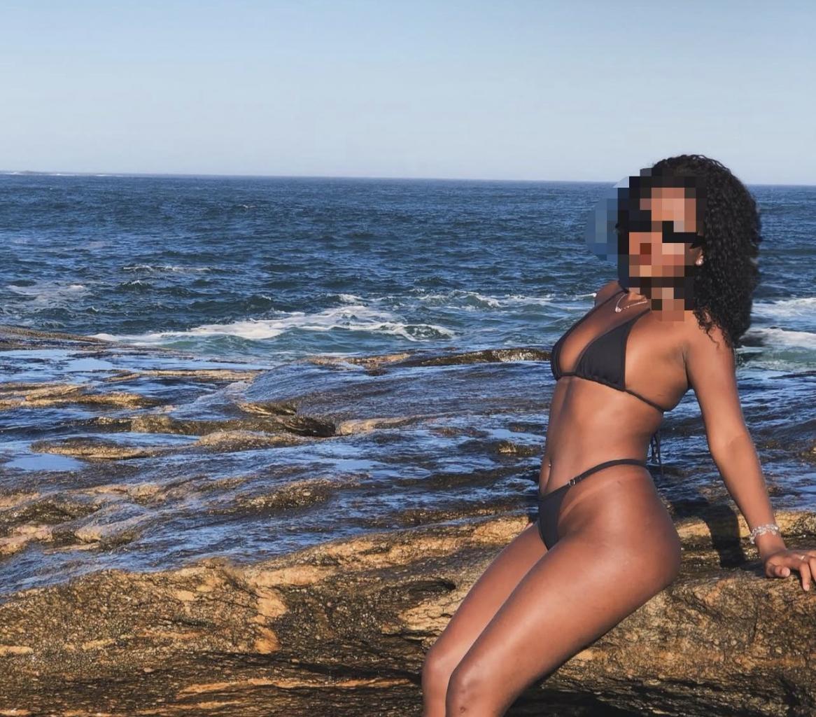 633609931: Chica busca chico en Huelva