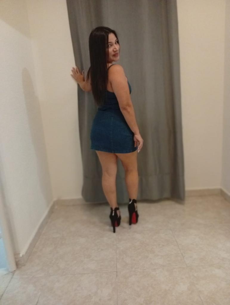 603984739: Chica busca chico en Almería