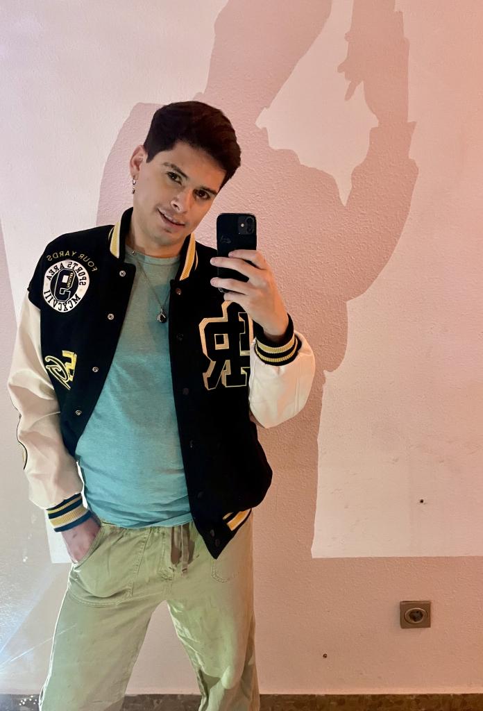 Chica busca chico en Valencia: Chica busca chico