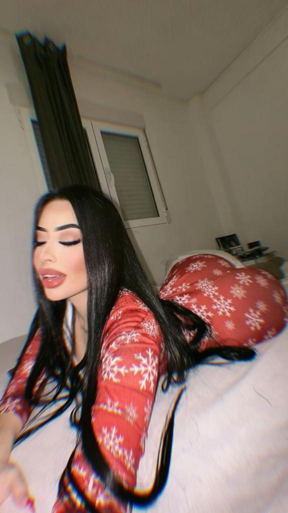 Chica busca chico en Granada: 