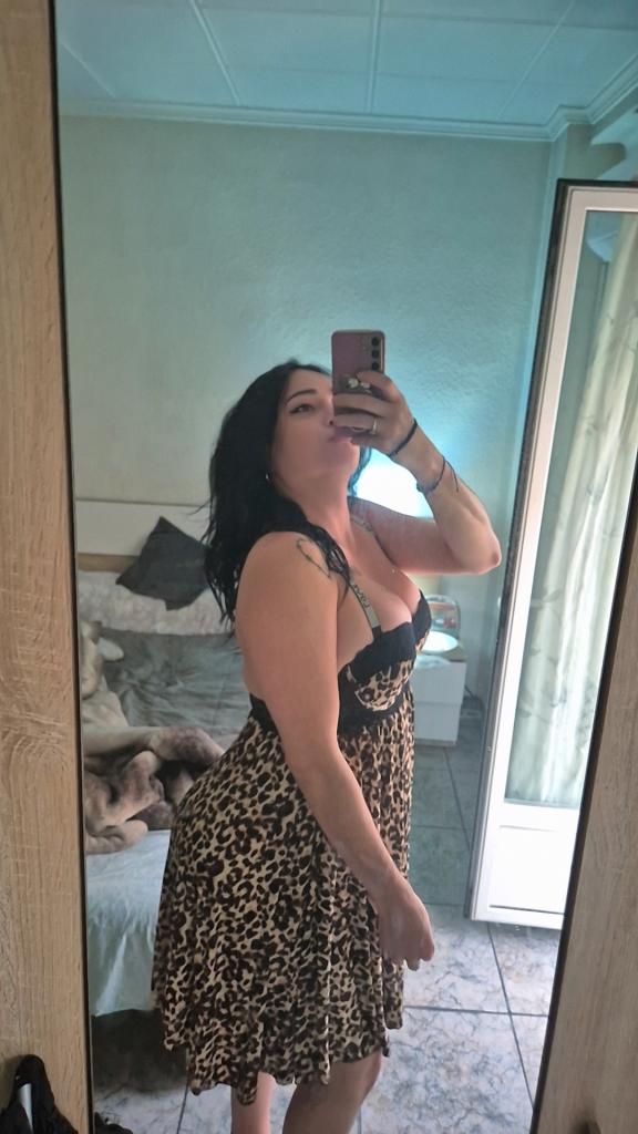 604372055: Chica busca chico en Alicante