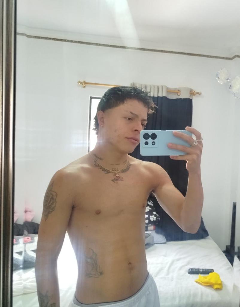 Chico busca chica en Ibiza: 