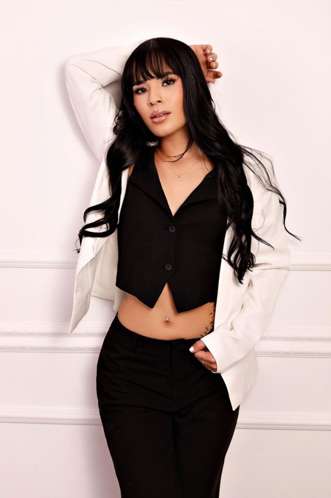 Chica busca chico en Ibiza: 