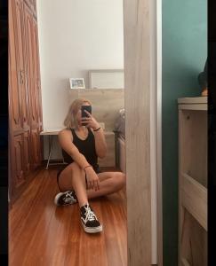 643400122: Chica busca chico en Pontevedra