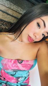 613374373: Chica busca chico en Madrid