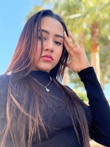 630387641: Chica busca chico en Murcia