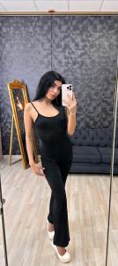 607824577: Chica busca chico en Ibiza