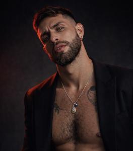 632248137: Chico busca chica en Zaragoza