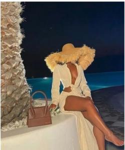 632937437: Chica busca chico en Lugo