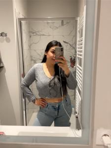 684708461: Chica busca chico en Málaga