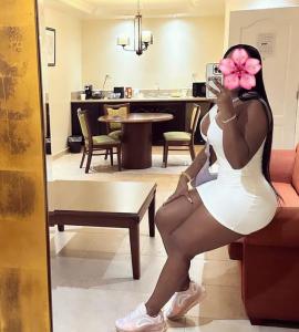 625935305: Chica busca chico en Cáceres