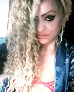 633085495: Travesti en Valencia