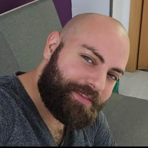 613849194: Chico busca chica en Tarragona