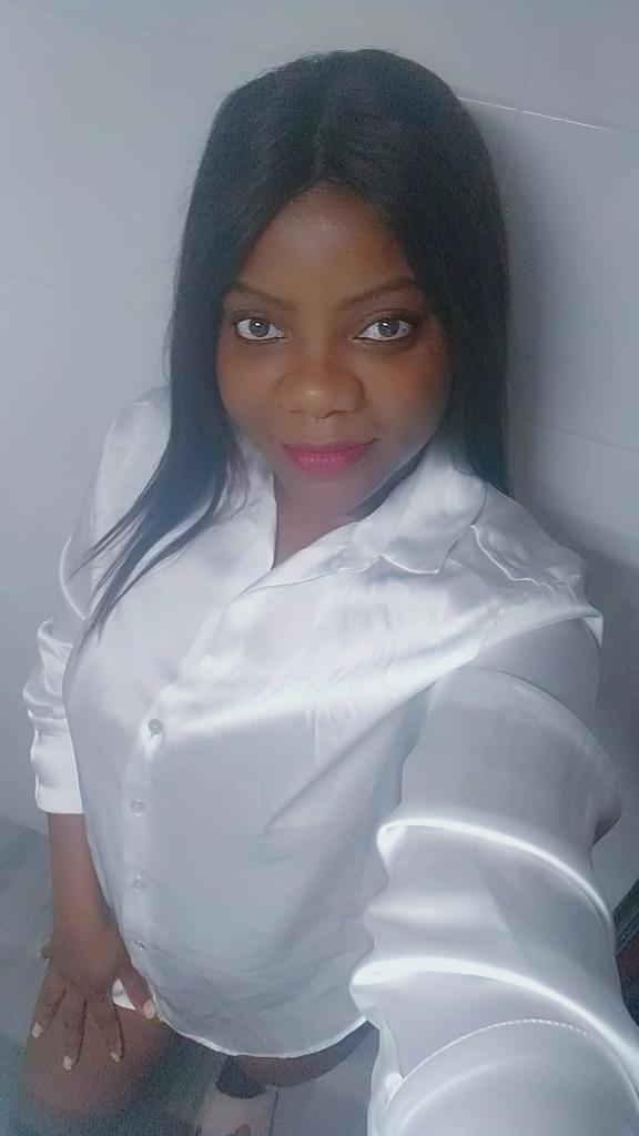 666321521: Chica busca chico en Cádiz