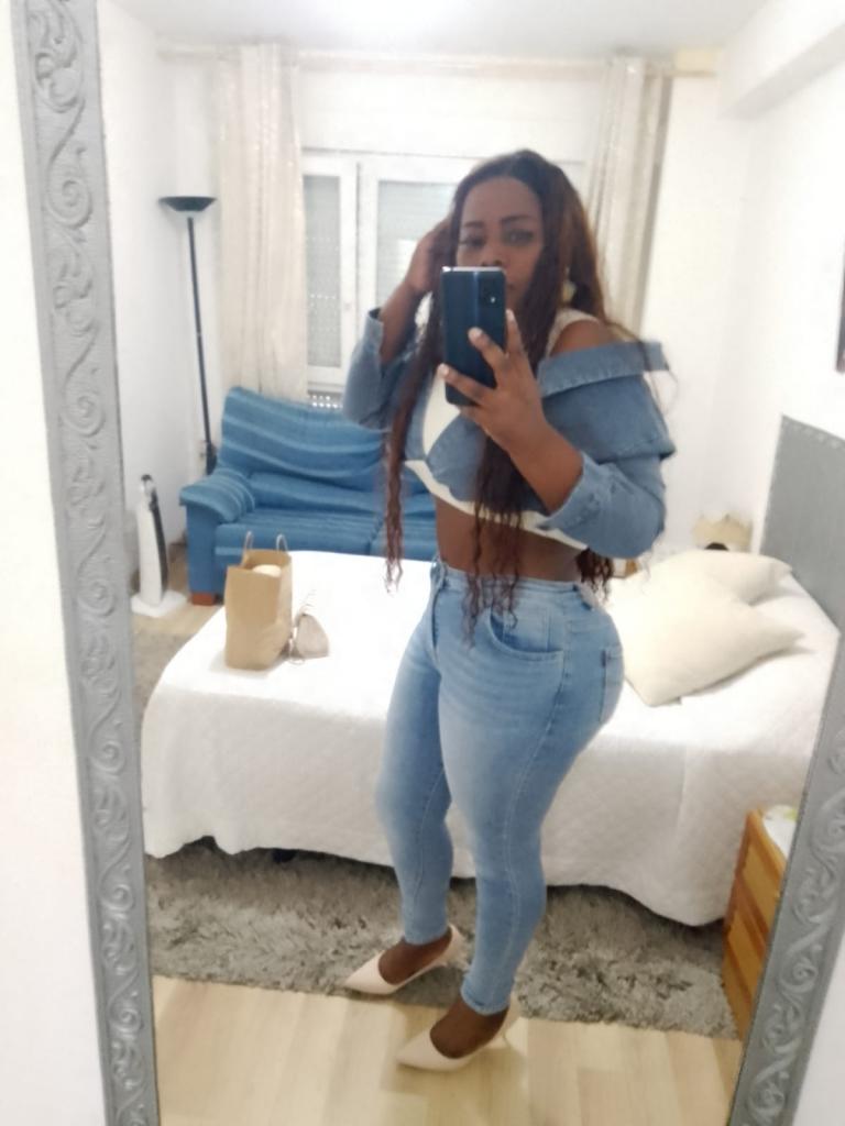 613865687: Chica busca chico en Zaragoza