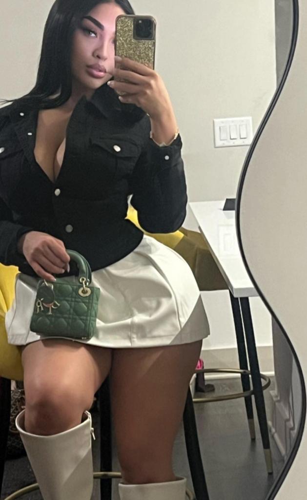 Chica busca chico en La Coruña: 