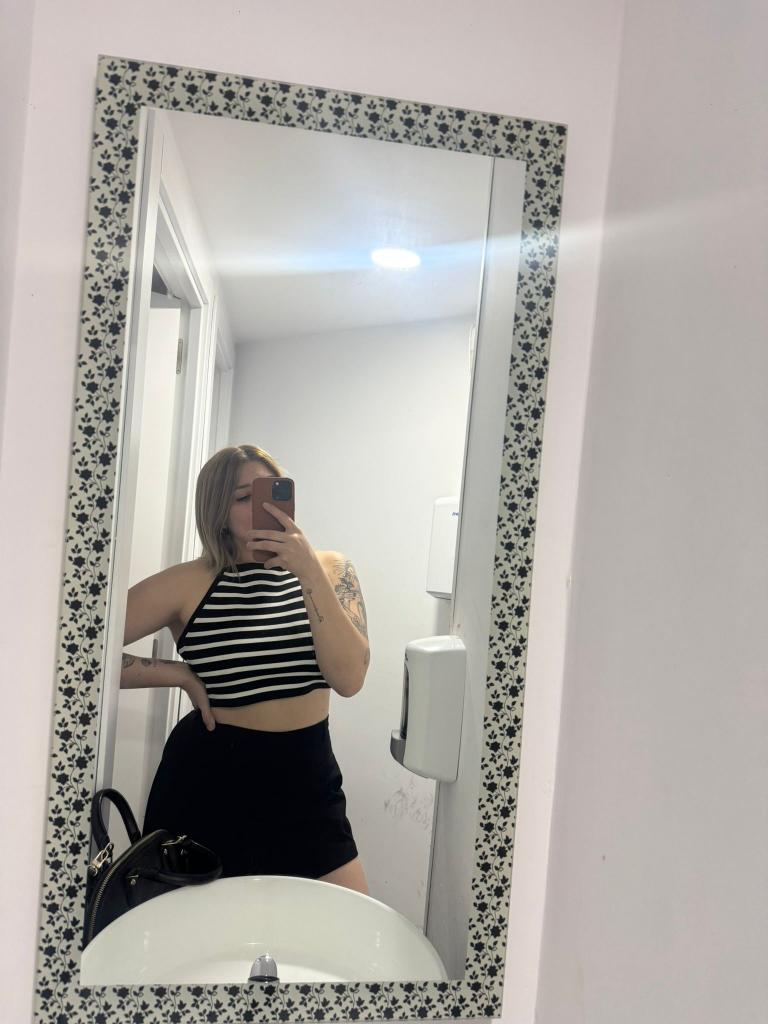 643400122: Chica busca chico en Pontevedra