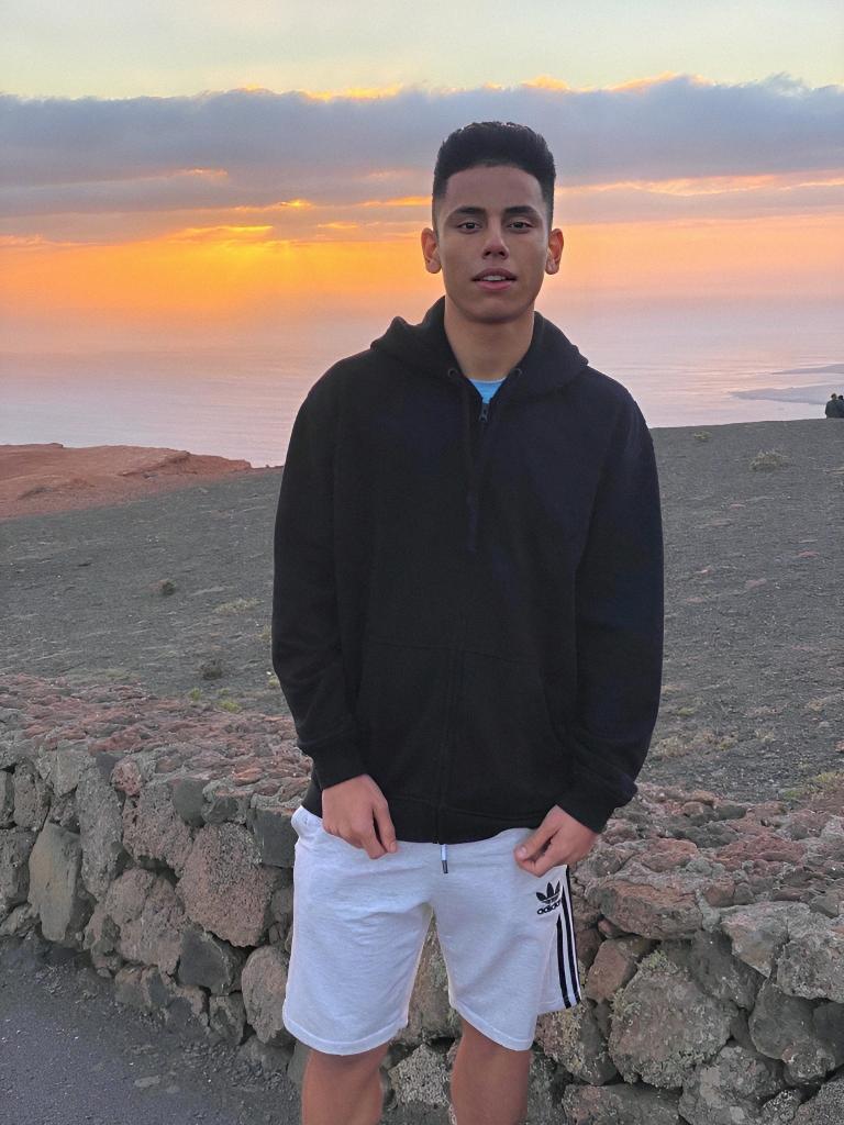 603580478: Chico busca chica en Zaragoza